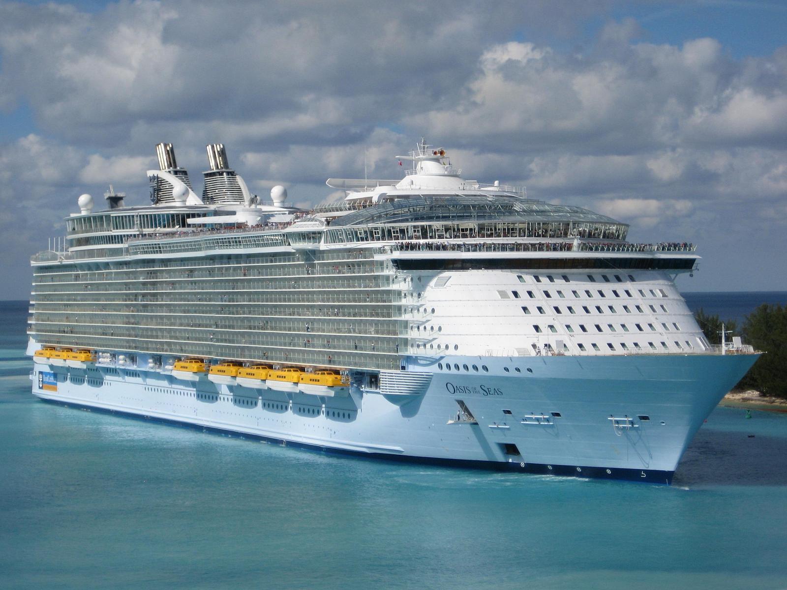 Crociera Royal Caribbean International-Oasis of the Seas - La nave pi spettacolare del mondo. partenza da Milano 8 marzo compreso volo e bevande-scade 5/03
