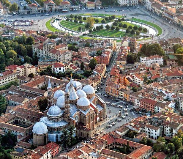 GRAN TUOR CENTRO EUROPA 22 GIORNI IN BUS